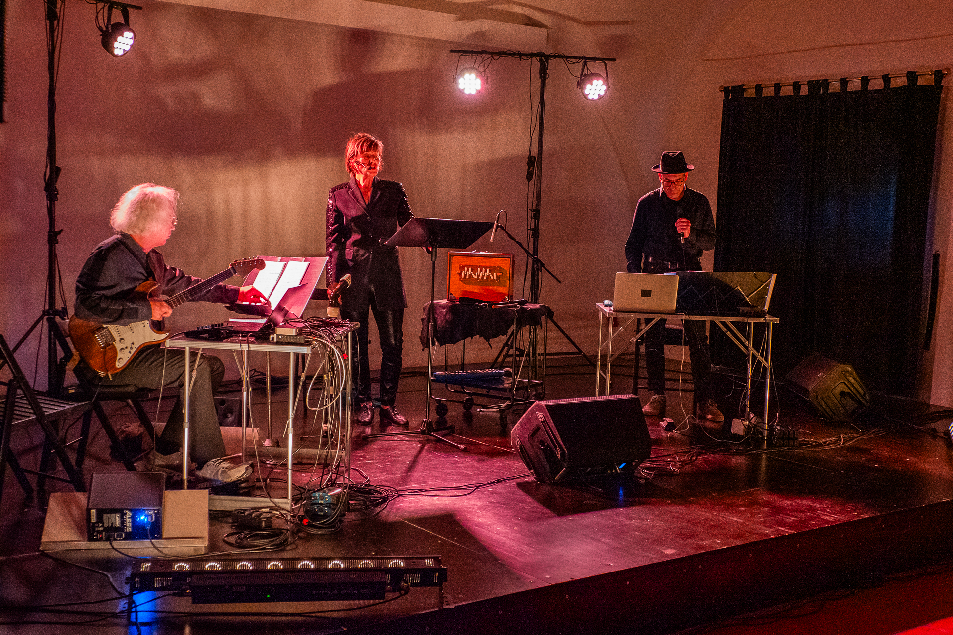 2025-08-22_197.jpg (3.03 MB)